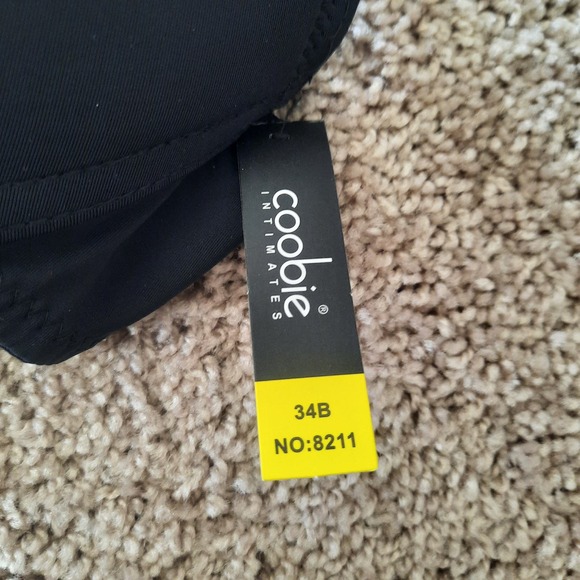 NWT Coobie 34 B Bra..  Padded Underwire, removable straps. - Picture 2 of 4